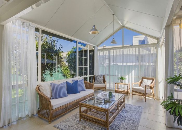  at 18 Delph Street, Avonhead, Christchurch City, Canterbury