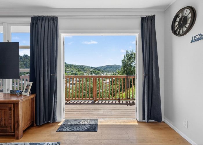  at 15 Thomson Grove, Stokes Valley, Lower Hutt, Wellington