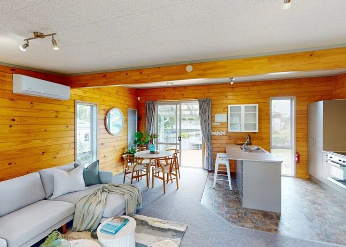  at 11 Ramona Avenue, Waitarere Beach, Levin