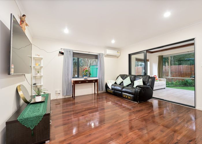  at 13 Pyramid Place, Glen Eden, Auckland