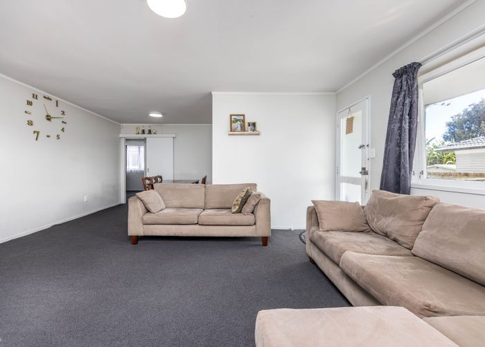  at 381 Roscommon Road, Clendon Park, Manukau City, Auckland