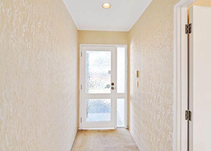  at 2/70 Butterworth Drive, Glendene, Waitakere City, Auckland