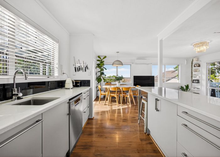  at 160 Weatherly Road, Torbay, North Shore City, Auckland