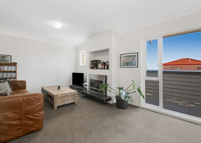  at 1/7 Belle Verde Drive, Sunnynook, Auckland