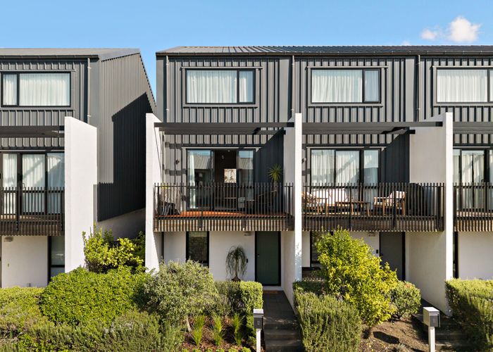  at 12 Tahuhu Road, Mount Wellington, Auckland City, Auckland