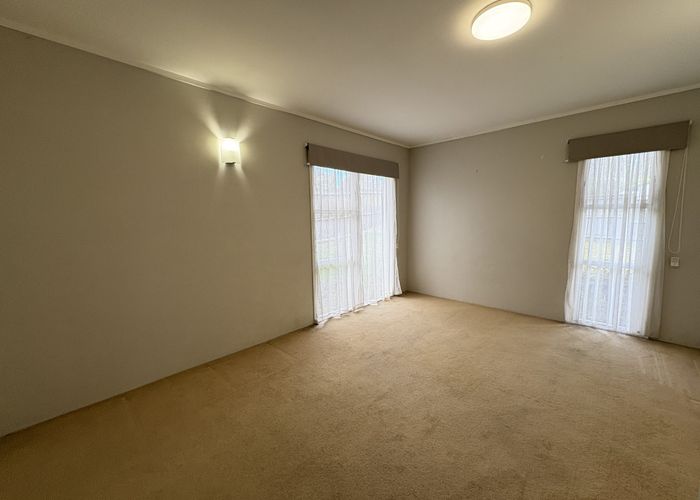  at 54 Beechadale Crescent, Pakuranga Heights, Manukau City, Auckland