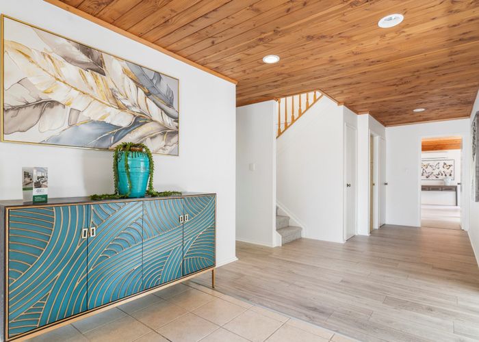  at 219 Chelsea View Drive, Chatswood, Auckland
