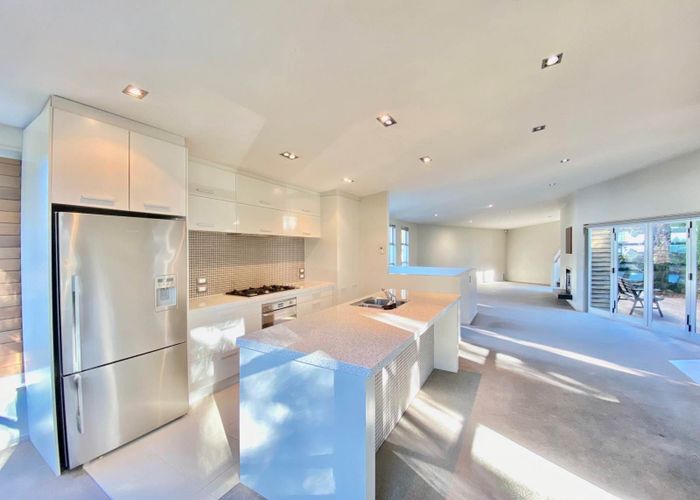  at 32 Peary Road, Mount Eden, Auckland