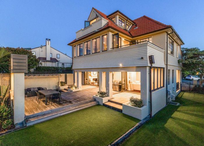  at 16 Selwyn Avenue, Mission Bay, Auckland City, Auckland