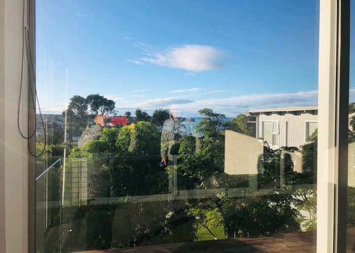  at 1/14 Rothesay Bay Road, Rothesay Bay, Auckland