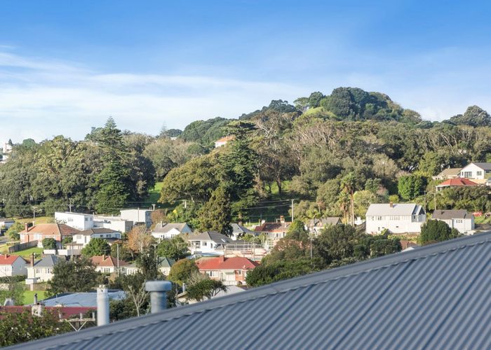  at 3H/3 Keystone Avenue, Three Kings, Auckland