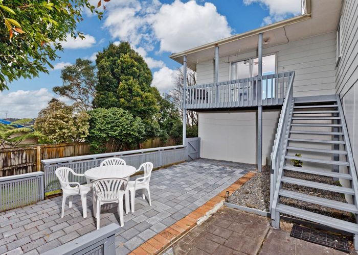  at 18 Merida Place, Unsworth Heights, North Shore City, Auckland