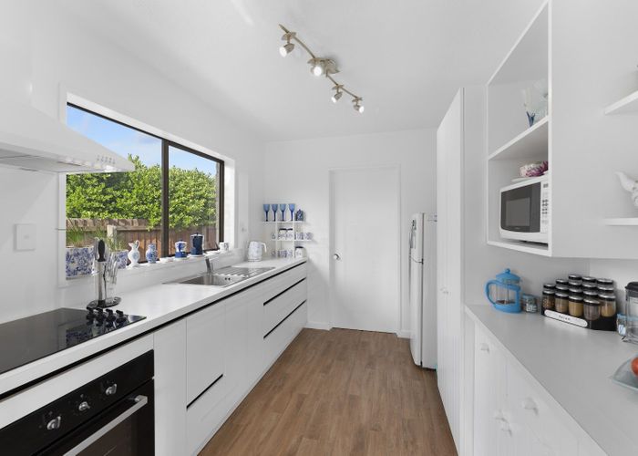  at 14 Howe Street, New Brighton, Christchurch City, Canterbury