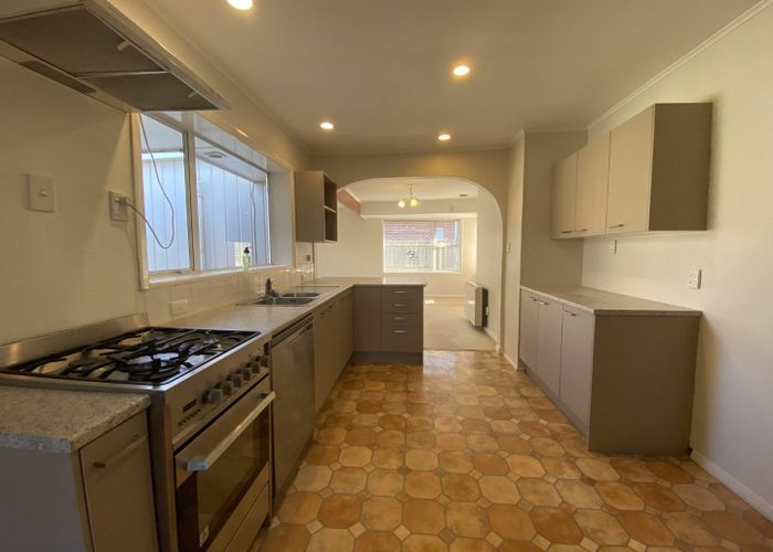  at 9 Ryeland Avenue, Ilam, Christchurch City, Canterbury