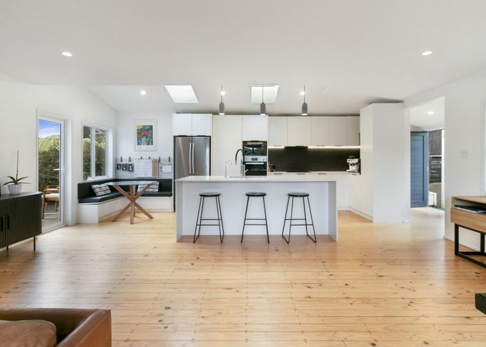 at 12 Park Hill Road, Birkenhead, Auckland