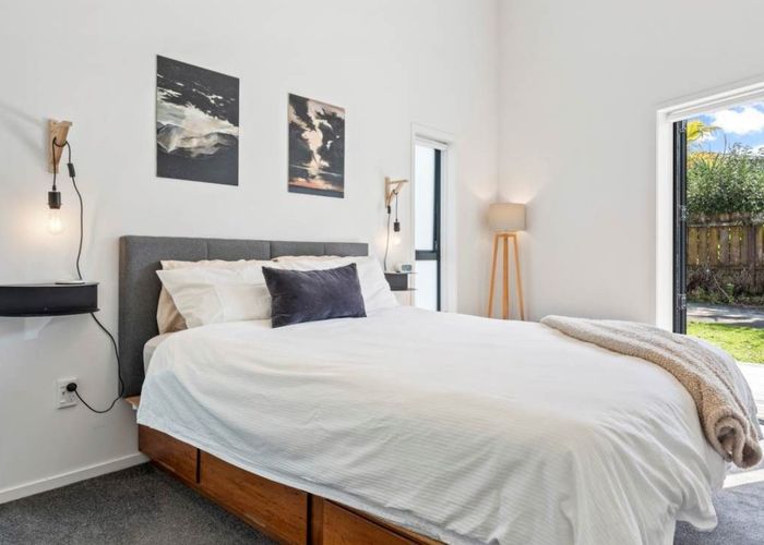  at 60 Castledine Crescent, Glen Innes, Auckland
