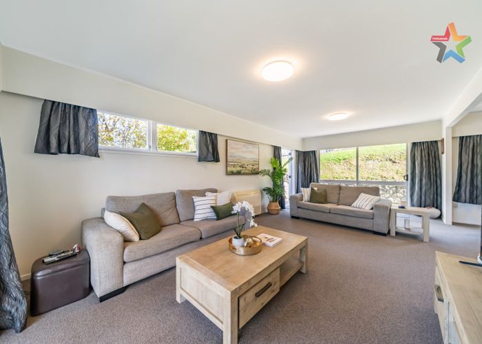  at 31 Cedar Street, Maungaraki, Lower Hutt, Wellington
