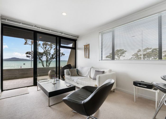  at 2/195 Tamaki Drive, Kohimarama, Auckland City, Auckland