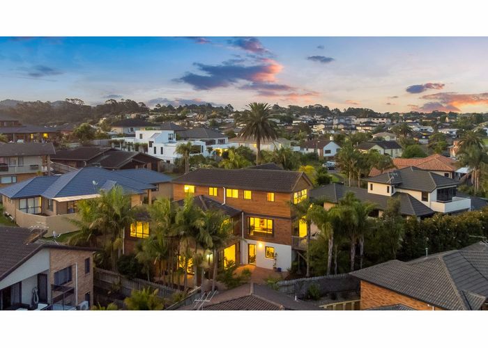  at 16 San Lorenzo Rise, Henderson, Auckland