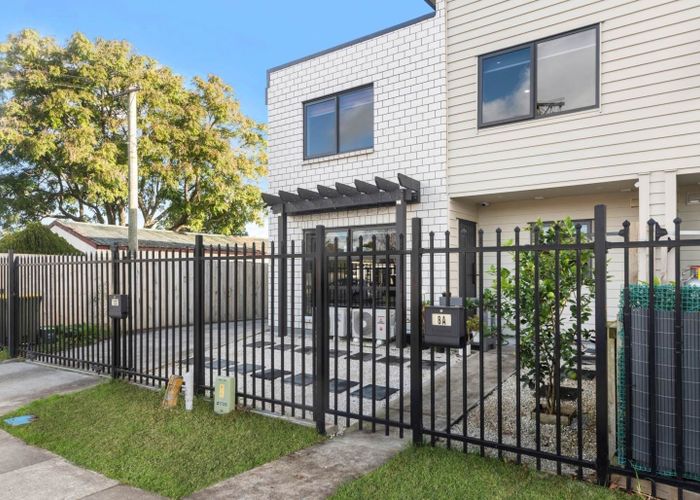  at 8A Cosgrave Road, Papakura, Papakura