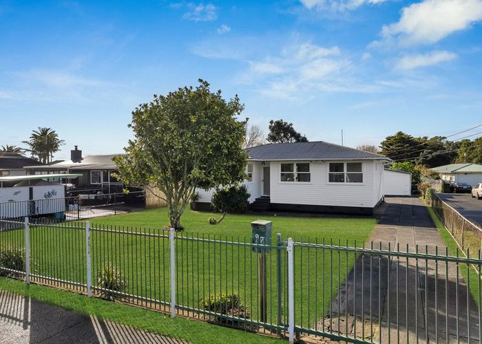  at 97 Tidal Road, Mangere, Auckland