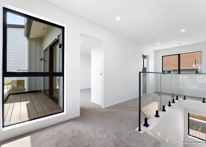  at 112C Eversleigh Road, Belmont, North Shore City, Auckland