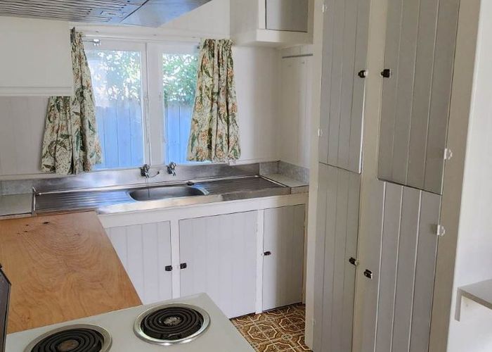  at 2/46 Salisbury Road, Birkdale, North Shore City, Auckland