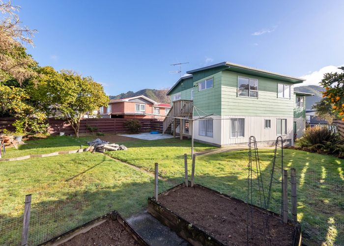  at 38 Pasadena Crescent, Totara Park, Upper Hutt, Wellington