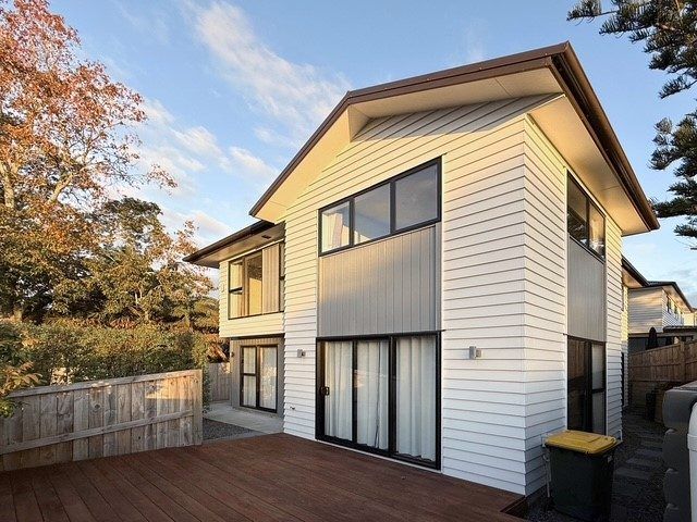  at 26A Amberley Ave, Te Atatu South, Waitakere City, Auckland