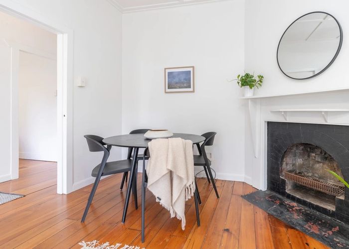  at 3 Queen Mary Avenue, New Lynn, Waitakere City, Auckland