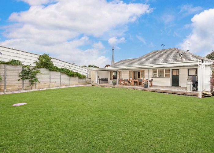  at 15 Bassett Road, Johnsonville, Wellington, Wellington