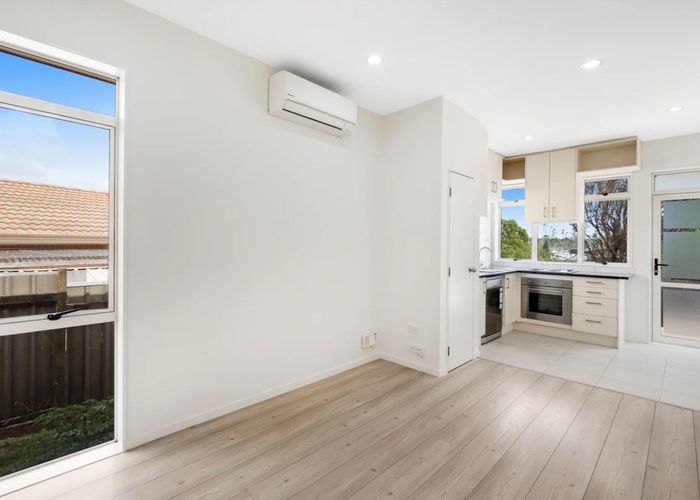  at 123 Whitford Road, Northpark, Auckland