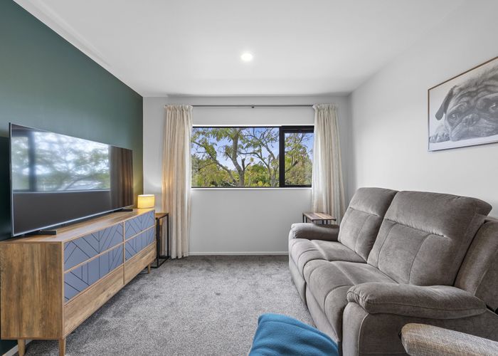  at 5/11 Karamu Street, Te Atatu Peninsula, Waitakere City, Auckland