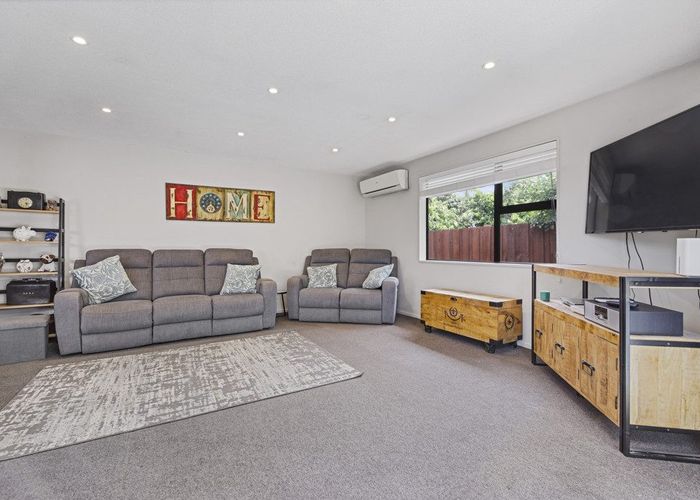  at 183b Langdons Road, Northcote, Christchurch City, Canterbury