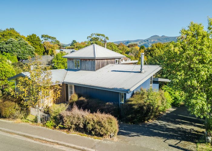  at 12 Beaconsfield Road, Portobello, Dunedin, Otago
