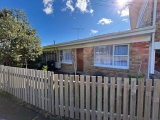  at 2/23 Alcock Street, Mount Wellington, Auckland City, Auckland