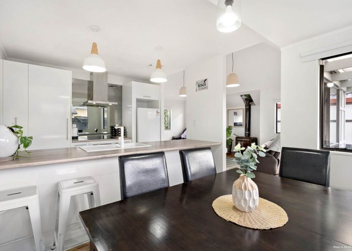  at 1/17 Septimus Place, Henderson, Auckland