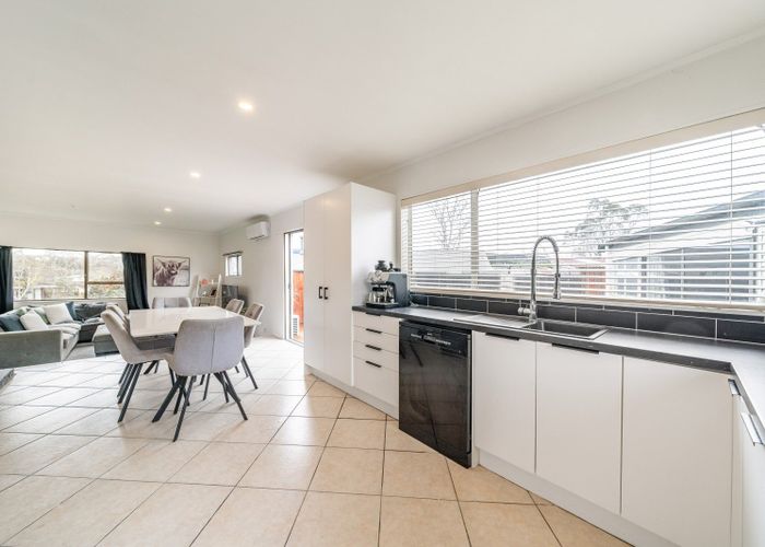  at 5 Edelweiss Grove, Timberlea, Upper Hutt, Wellington