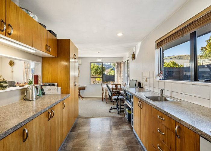  at 18 Mauger Drive, Heathcote, Christchurch City, Canterbury