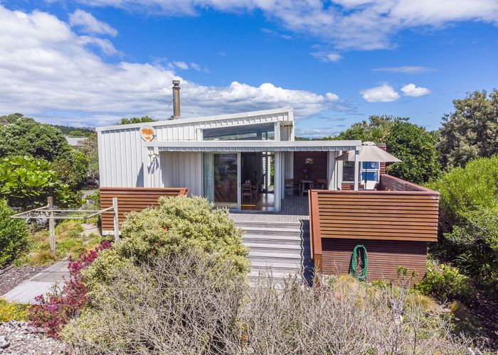  at 16 Marram Way, Peka Peka, Waikanae