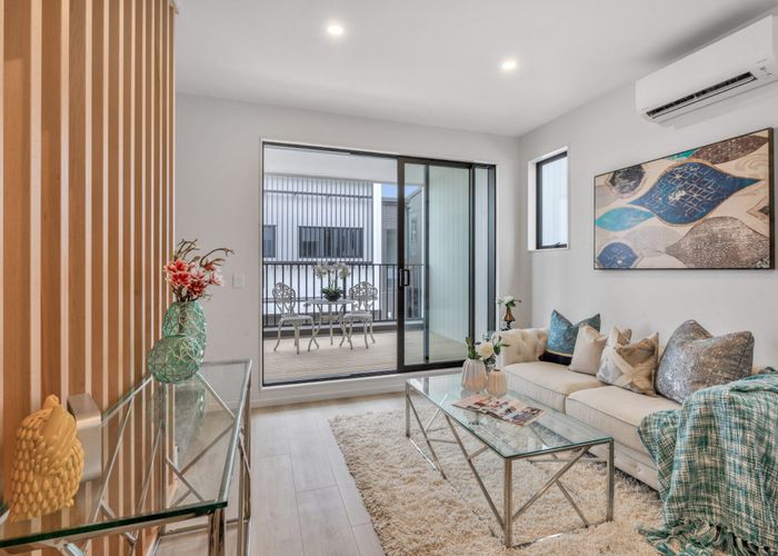  at Lot 2/ 24 Great South Road, Manurewa, Manukau City, Auckland