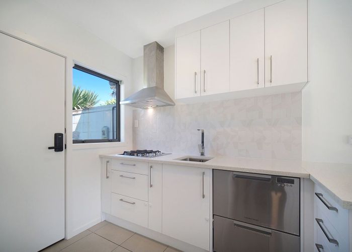  at 1/61 Ballarat Street, Mount Wellington, Auckland