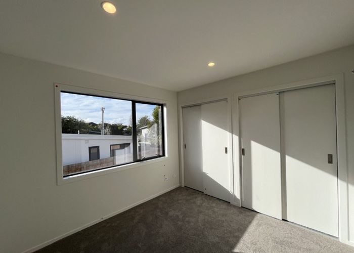  at 4/157 Beach Haven Road, Beach Haven, North Shore City, Auckland