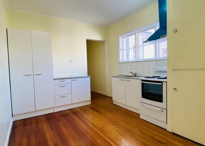  at 2/2090 Great North Road, Avondale, Auckland City, Auckland