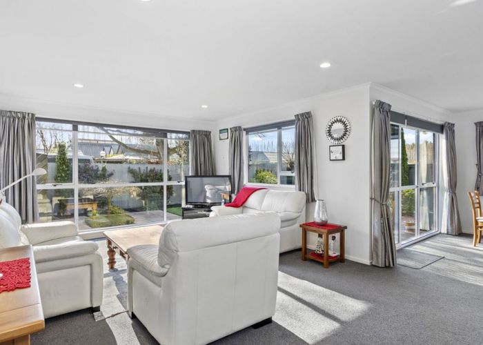  at 1/112 Philpotts Road, Mairehau, Christchurch