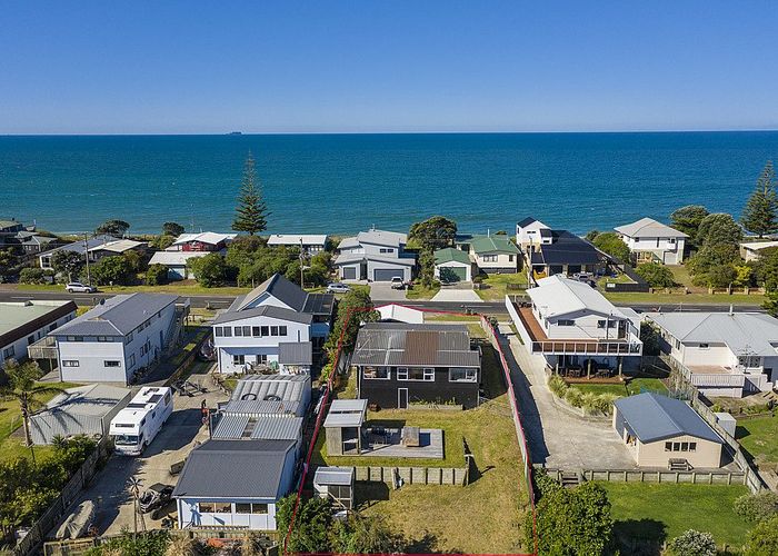  at 518 Pukehina Parade, Pukehina, Western Bay Of Plenty, Bay Of Plenty