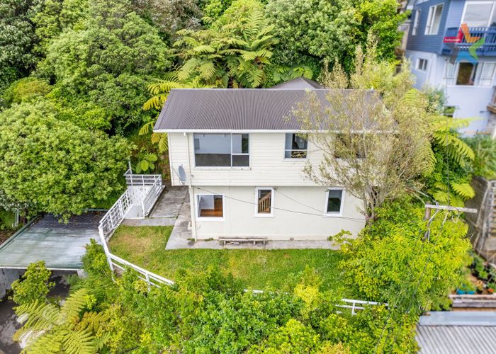  at 89 Miromiro Road, Normandale, Lower Hutt
