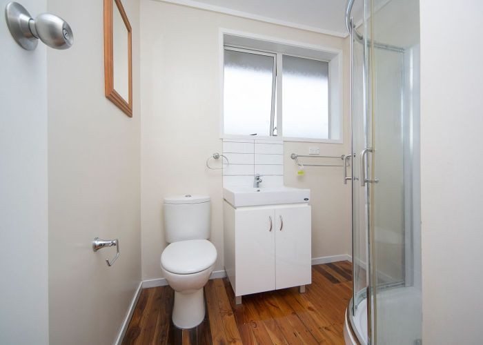  at 1/24 Alcock Street, Mount Wellington, Auckland City, Auckland