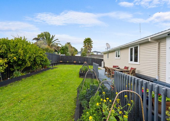  at 236 Whitney Street, Blockhouse Bay, Auckland