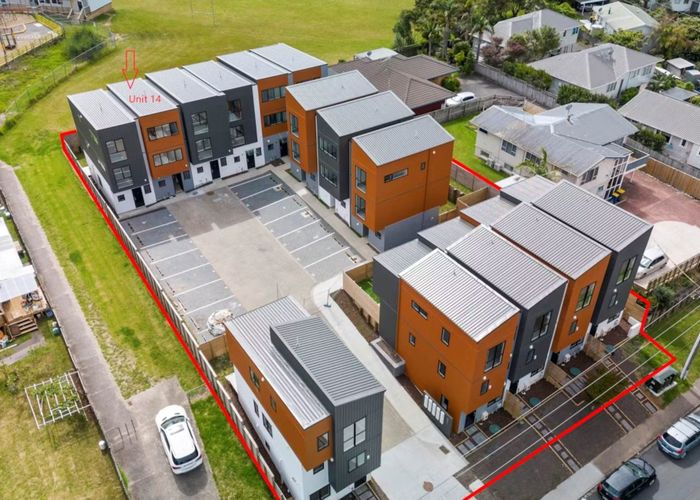  at 198 Sunnynook Road, Totara Vale, North Shore City, Auckland